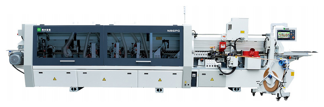 Высокоскоростной кромкооблицовочный станок Nanxing NB6PG Smart на ремне Высокоскоростной кромкооблицовочный станок Nanxing NB6PG Smart на ремне