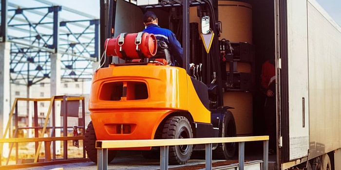 Доставка в подарок